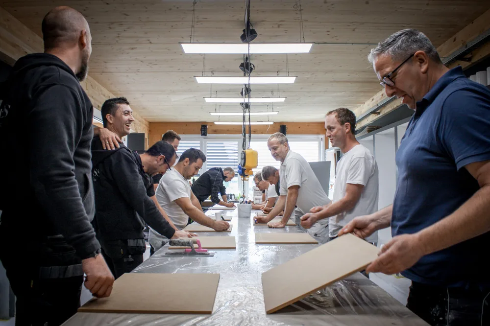 Wand- und Bodenseminare bei Arti Decorative